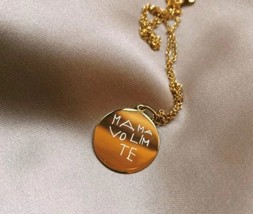 Ogrlica medaljon s dječijim natpisima